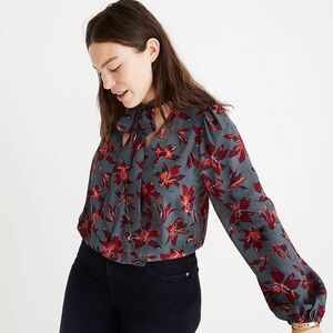 Madewell Dark Green Floral Silk Tie-Neck Wrap Top in Winter Orchid Size XS